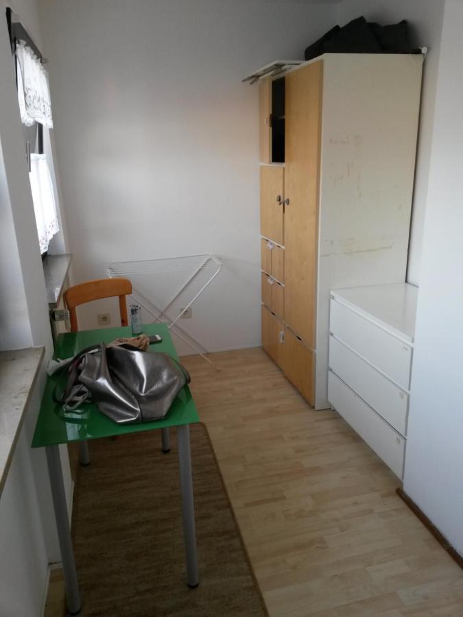 1 Zimmer Appartement/Nurnberg Bagian luar foto