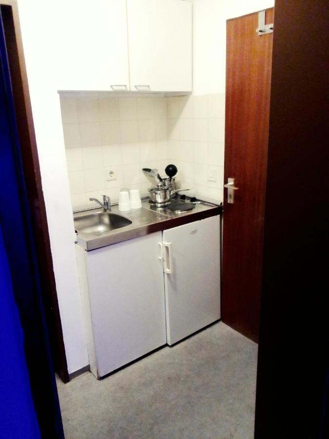 1 Zimmer Appartement/Nurnberg Bagian luar foto